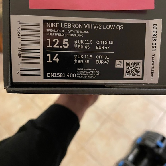 Lebron 8 V2 Sprites Men’s size 12.5 Deadstock OG Everything main image 4